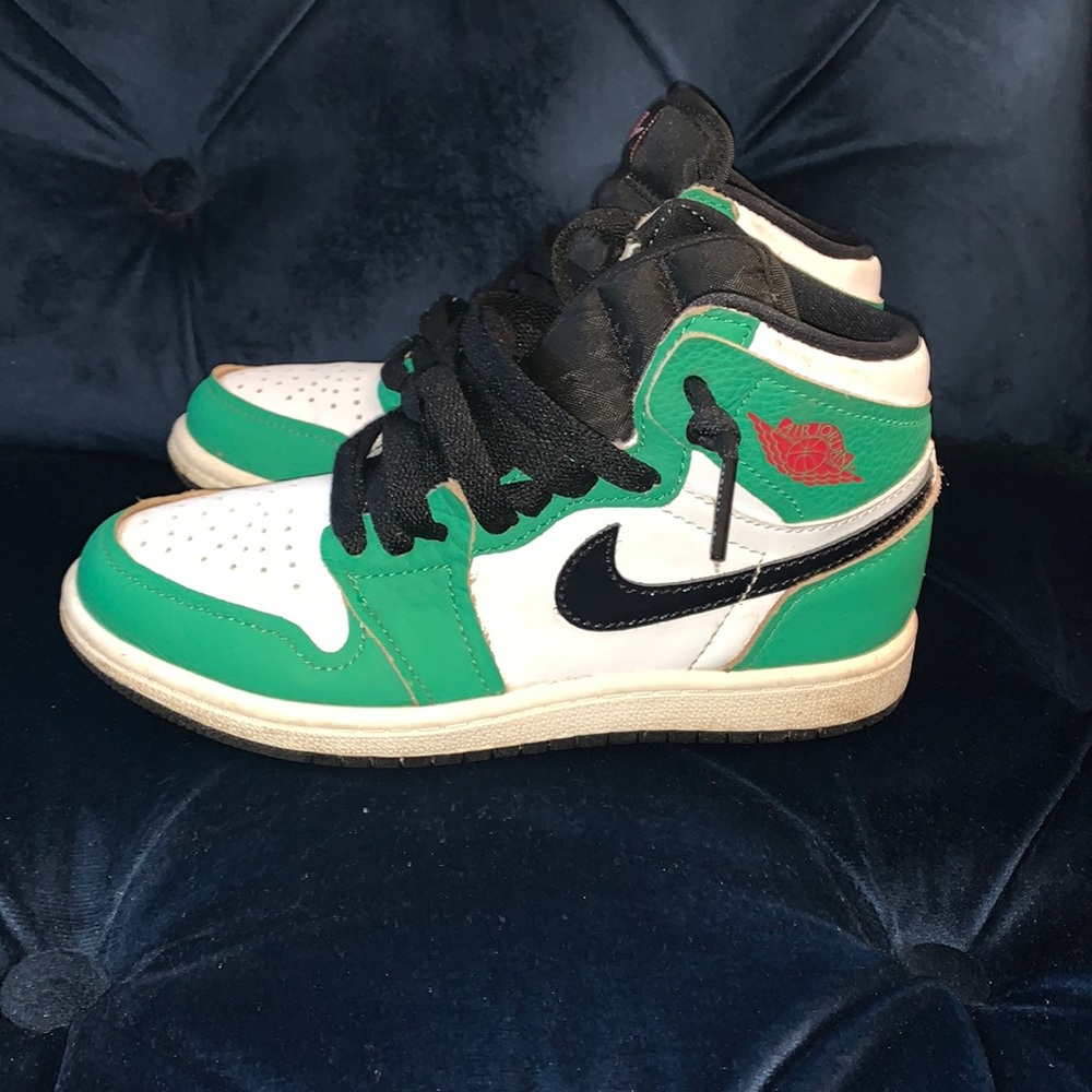 Retro Nike Air Jordan 1